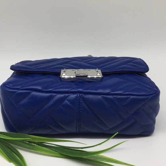 MICHAEL KORS Flap Peyton MD Quilted Shldr Cobalt - Picture 4 of 8